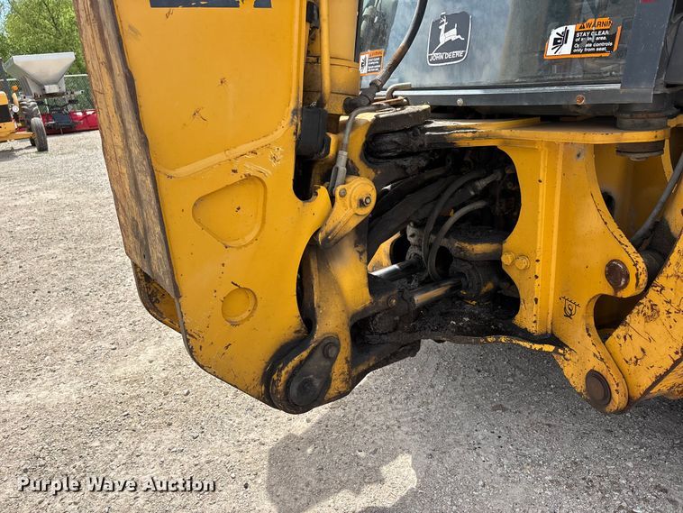image for item DQ5478 John Deere 310SG backhoe