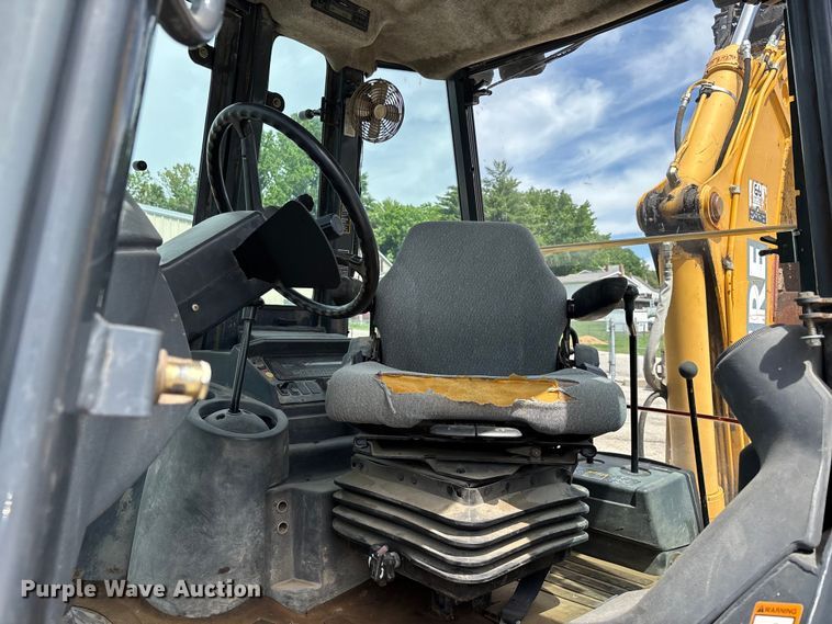 image for item DQ5478 John Deere 310SG backhoe