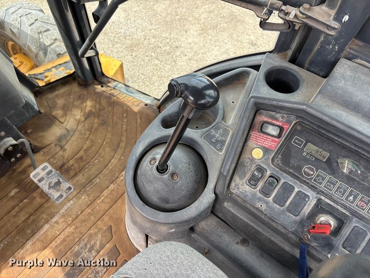 image for item DQ5478 John Deere 310SG backhoe