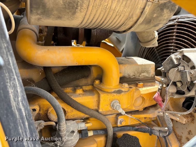 image for item DQ5478 John Deere 310SG backhoe