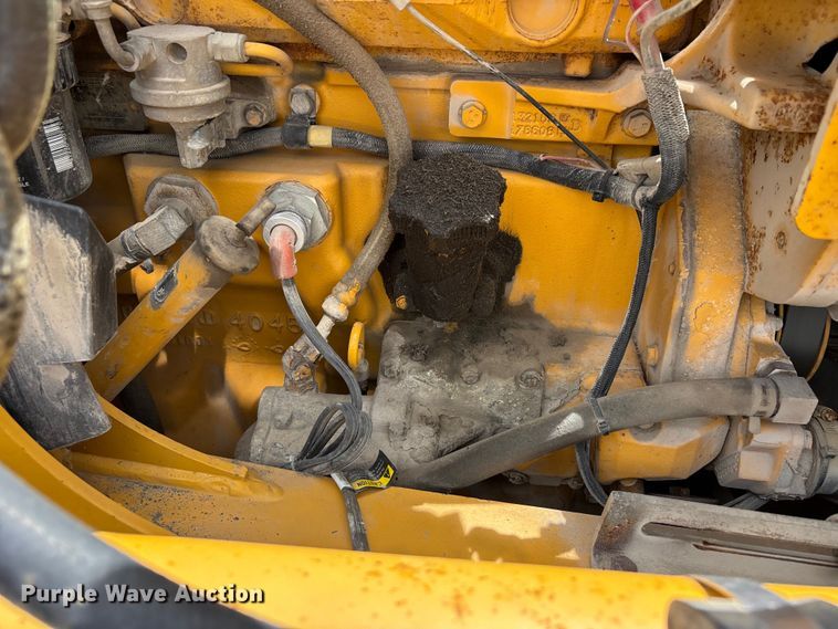image for item DQ5478 John Deere 310SG backhoe