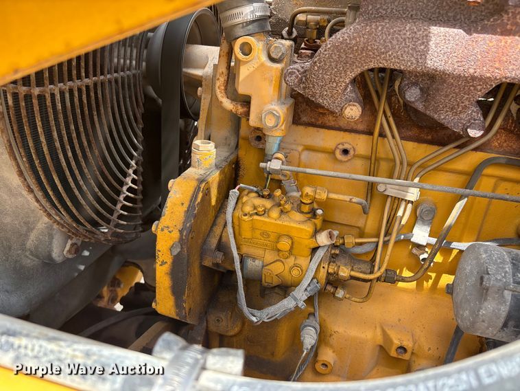 image for item DQ5478 John Deere 310SG backhoe