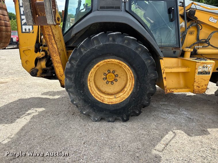 image for item DQ5478 John Deere 310SG backhoe