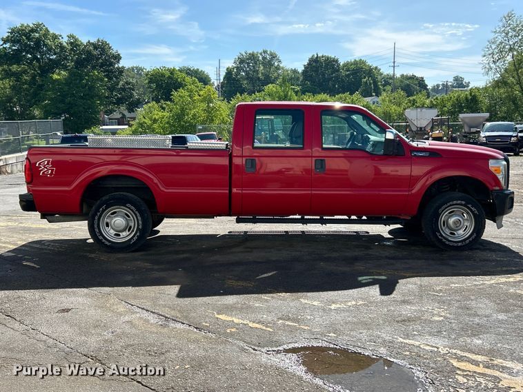 image for item DQ5479 2011 Ford F250 Super Duty Crew Cab pickup truck