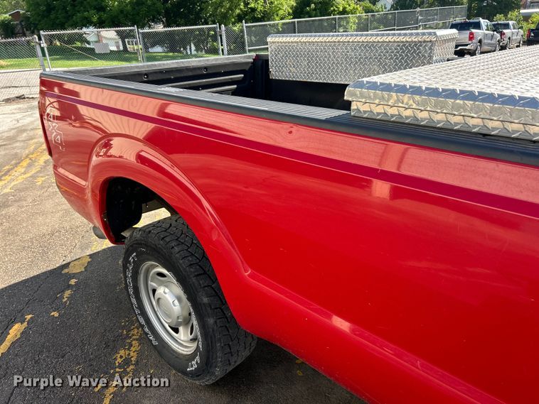 image for item DQ5479 2011 Ford F250 Super Duty Crew Cab pickup truck