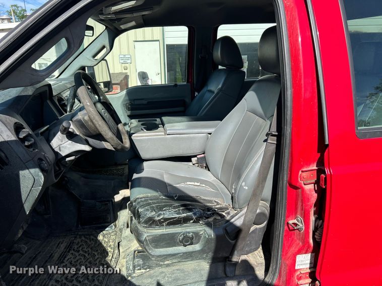 image for item DQ5479 2011 Ford F250 Super Duty Crew Cab pickup truck
