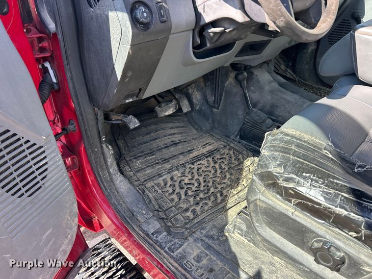 image for item DQ5479 2011 Ford F250 Super Duty Crew Cab pickup truck