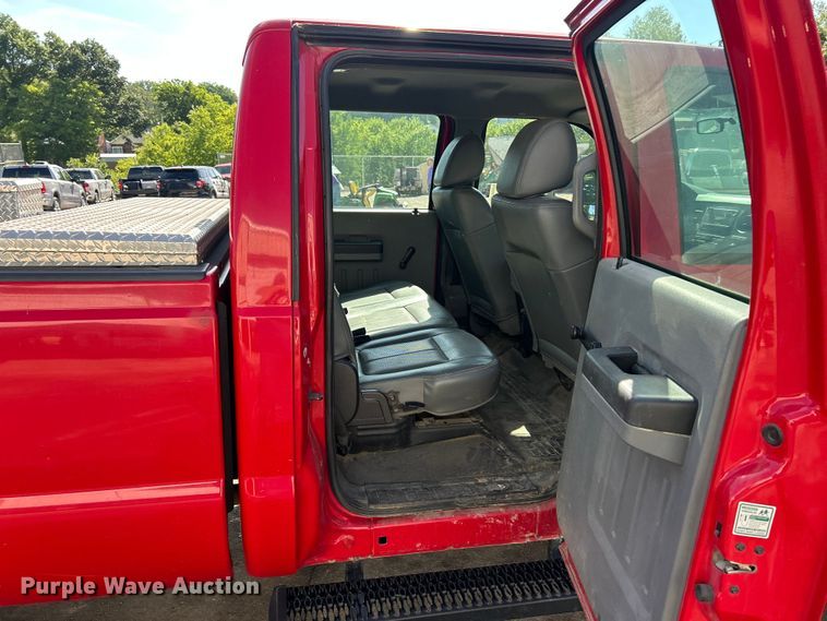 image for item DQ5479 2011 Ford F250 Super Duty Crew Cab pickup truck