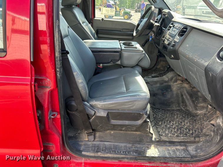 image for item DQ5479 2011 Ford F250 Super Duty Crew Cab pickup truck