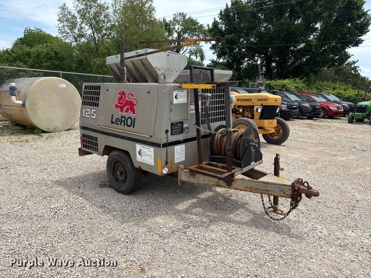 image for item DQ5480 LeROI 125 air compressor