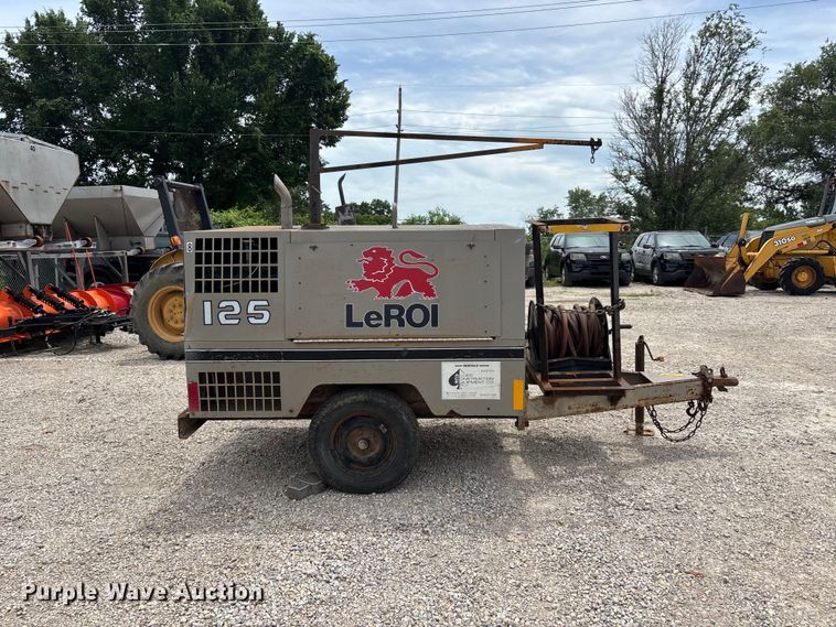 image for item DQ5480 LeROI 125 air compressor