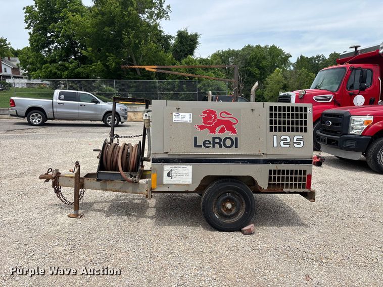 image for item DQ5480 LeROI 125 air compressor