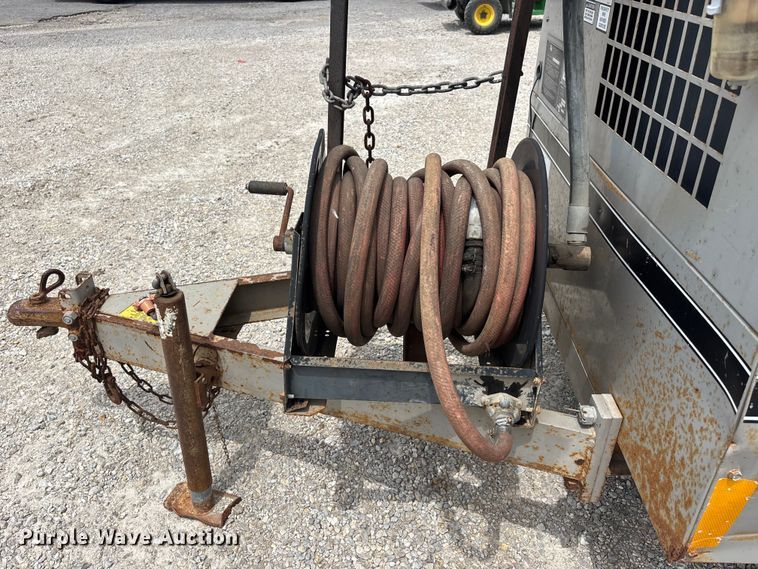 image for item DQ5480 LeROI 125 air compressor