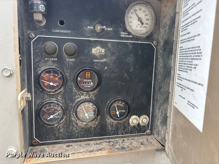 image for item DQ5480 LeROI 125 air compressor