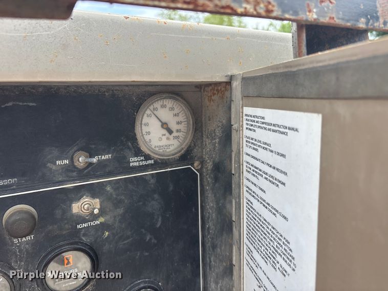 image for item DQ5480 LeROI 125 air compressor