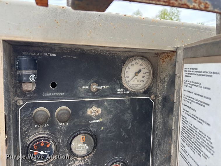 image for item DQ5480 LeROI 125 air compressor