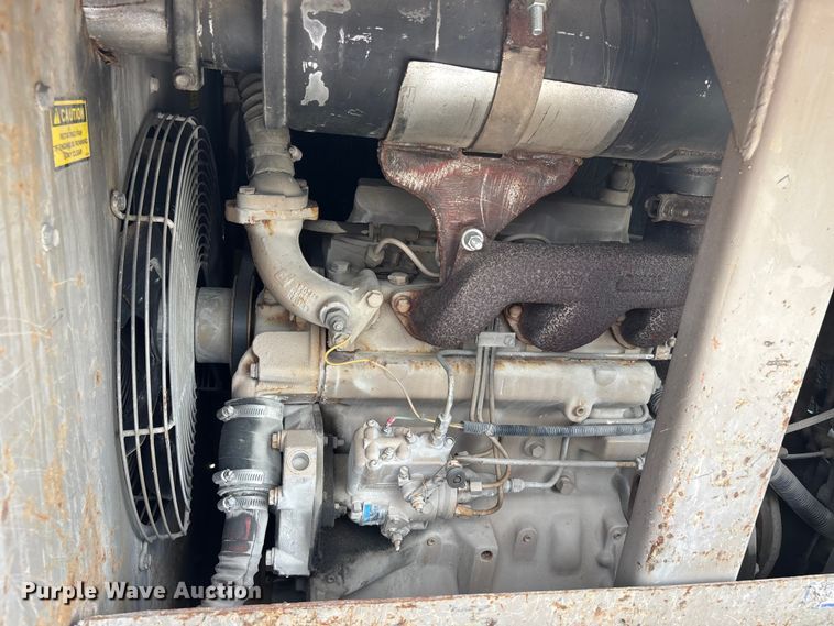 image for item DQ5480 LeROI 125 air compressor
