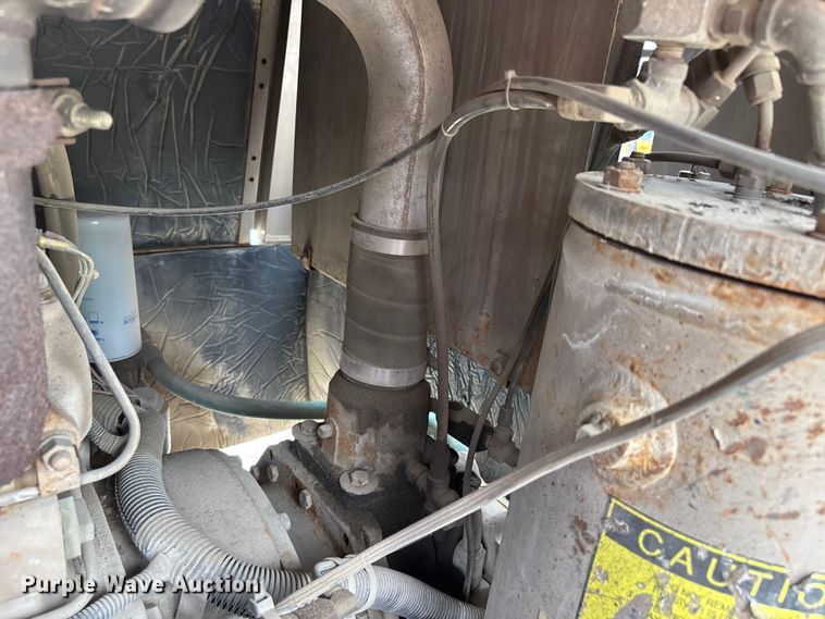 image for item DQ5480 LeROI 125 air compressor