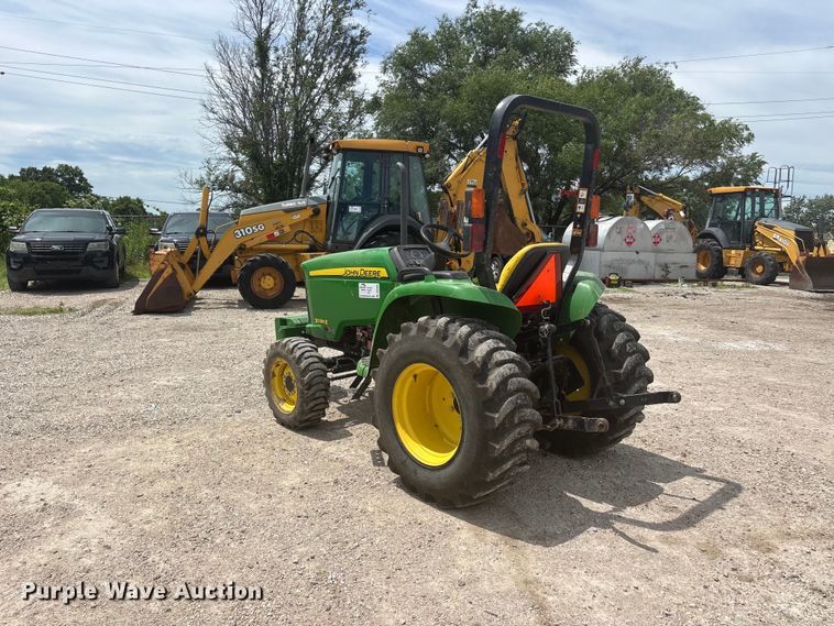 image for item DQ5482 2013 John Deere 3038E MFWD tractor
