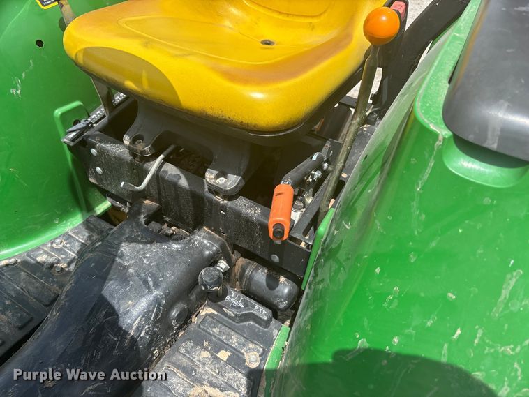 image for item DQ5482 2013 John Deere 3038E MFWD tractor