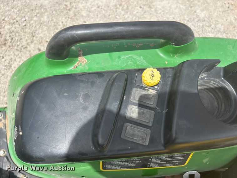 image for item DQ5482 2013 John Deere 3038E MFWD tractor