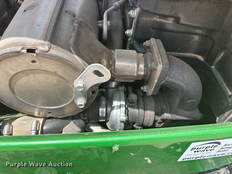 image for item DQ5482 2013 John Deere 3038E MFWD tractor