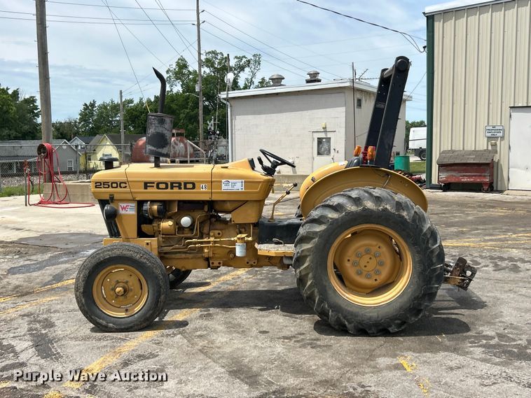 image for item DQ5483 Ford 250C tractor