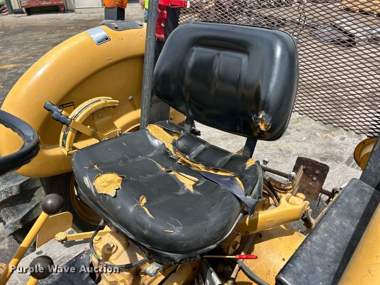 image for item DQ5483 Ford 250C tractor