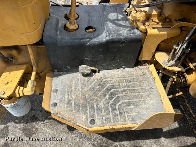 image for item DQ5483 Ford 250C tractor