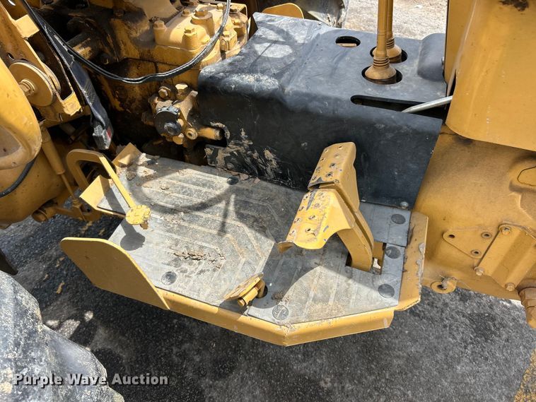 image for item DQ5483 Ford 250C tractor