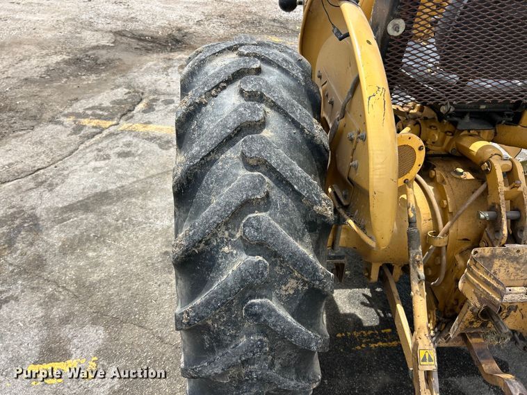 image for item DQ5483 Ford 250C tractor
