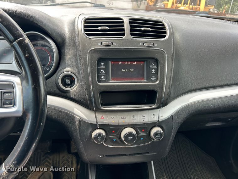 image for item DQ5490 2016 Dodge Journey SUV