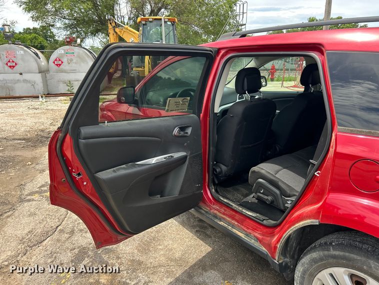 image for item DQ5490 2016 Dodge Journey SUV