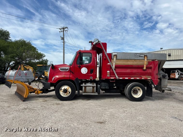 image for item DQ5491 2016 Freightliner 108SD dump truck
