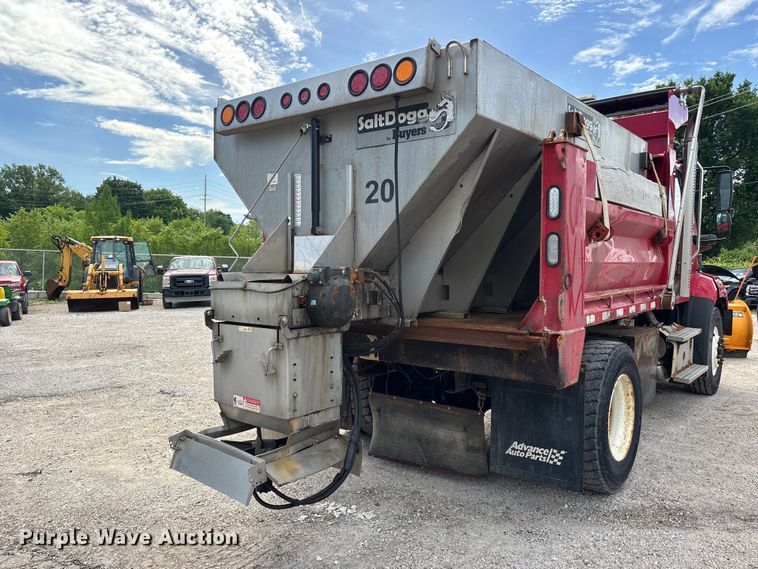 image for item DQ5491 2016 Freightliner 108SD dump truck
