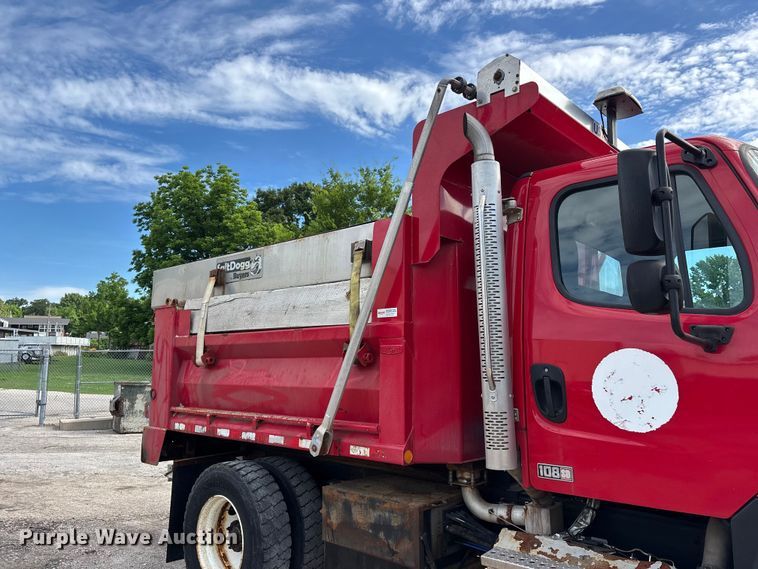 image for item DQ5491 2016 Freightliner 108SD dump truck