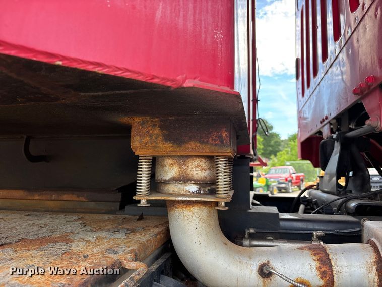 image for item DQ5491 2016 Freightliner 108SD dump truck