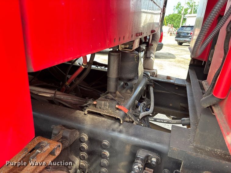 image for item DQ5491 2016 Freightliner 108SD dump truck