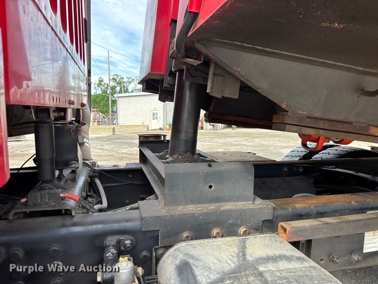 image for item DQ5491 2016 Freightliner 108SD dump truck