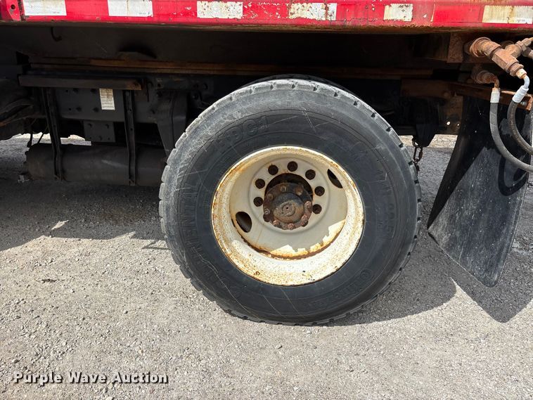 image for item DQ5491 2016 Freightliner 108SD dump truck