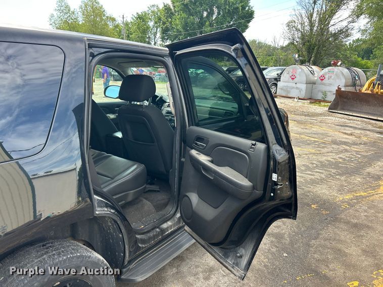 image for item DQ5493 2014 Chevrolet Tahoe Police SUV