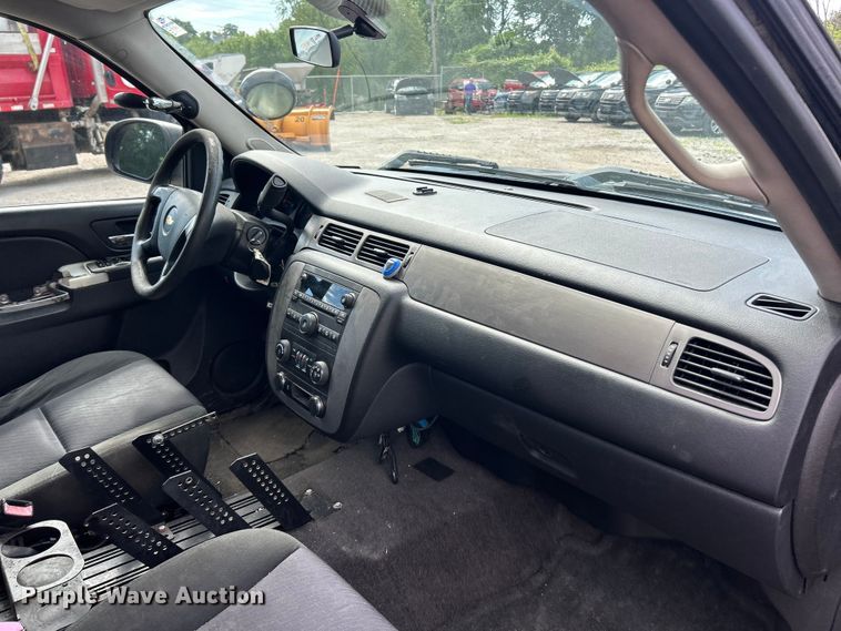 image for item DQ5493 2014 Chevrolet Tahoe Police SUV