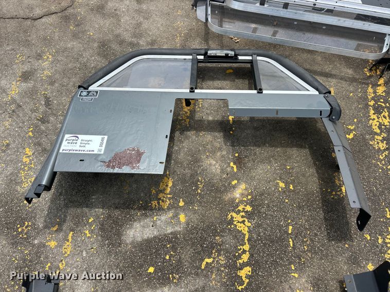 image for item DQ5495 Police vehicle equipment