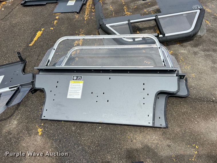 image for item DQ5495 Police vehicle equipment