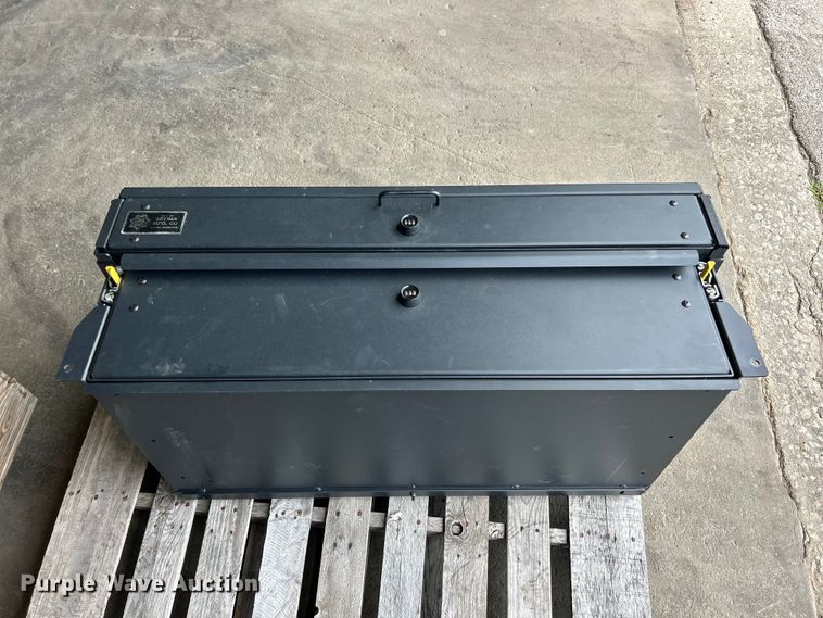 image for item DQ5495 Police vehicle equipment
