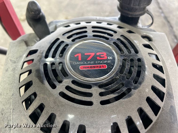 image for item DQ5498 Hydraulic power unit and saw
