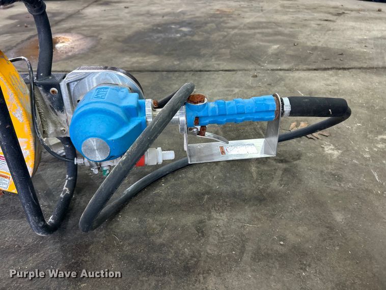 image for item DQ5498 Hydraulic power unit and saw