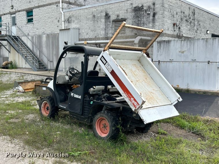image for item DQ5506 2014 Bobcat 5600 Toolcat utility vehicle