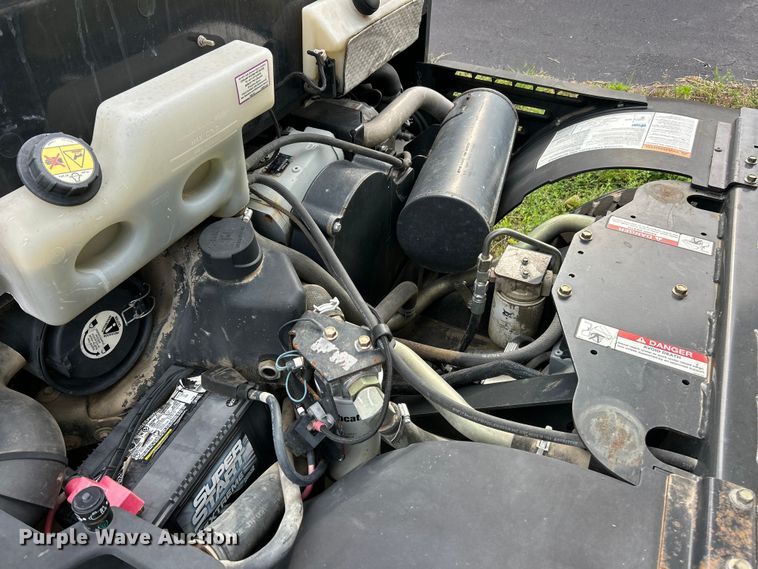 image for item DQ5506 2014 Bobcat 5600 Toolcat utility vehicle