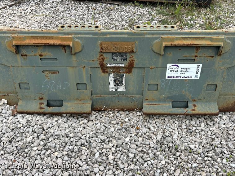 image for item DQ5506 2014 Bobcat 5600 Toolcat utility vehicle